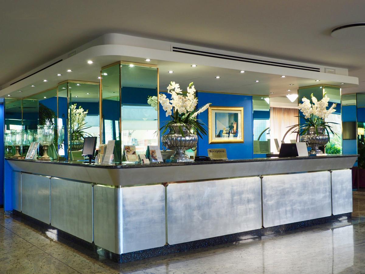 Hotel Royal Fermo Buitenkant foto