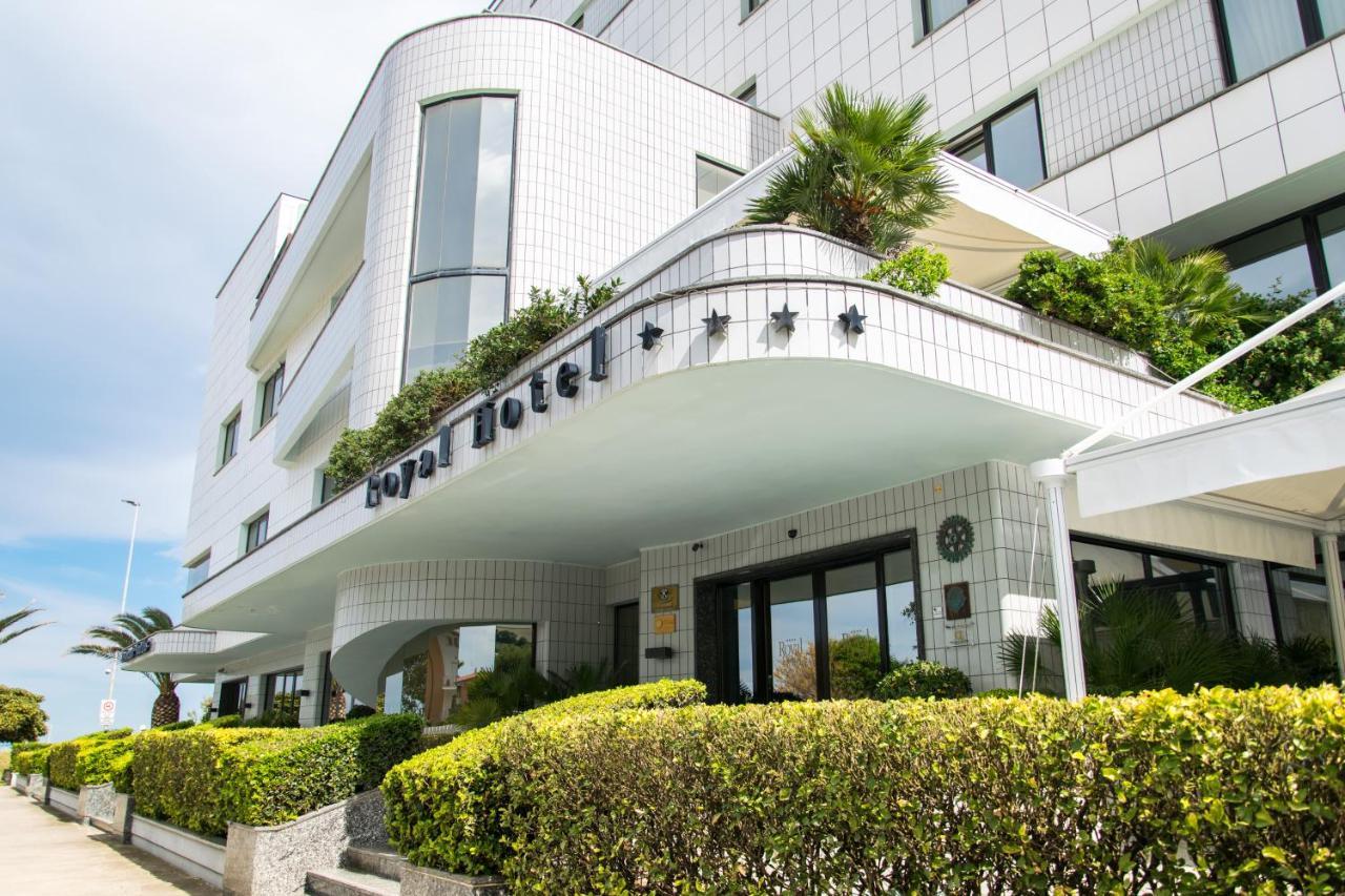 Hotel Royal Fermo Buitenkant foto